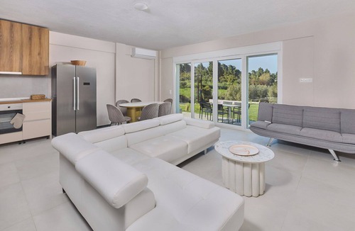 Kriopigi Villa | EIGHT OLIVES LUXURY VILLA