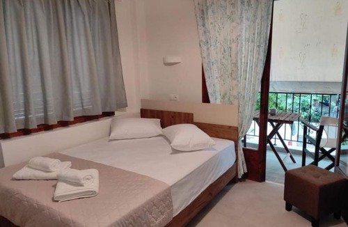 Kala Nera Apartment | Eirini Filippou rooms