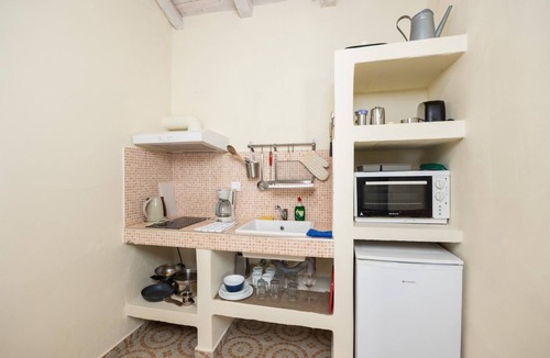 Koutsi Apartment | Eleni Cottage - One Bedroom Apartment, Sleeps 2