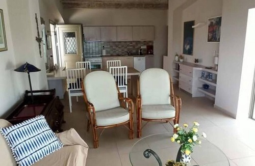 Katsarou House | Eleni's Sea Side House near town and beach