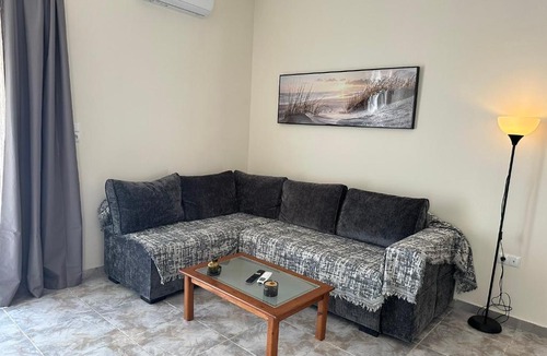 Kalamata Apartment | EliasNest Ermis - Φωτεινό και μοντέρνο διαμέρισμα στο κέντρο της Καλαμάτας