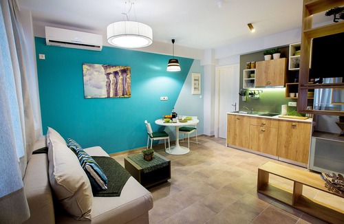 Athens City Centre Apartment | Emerald Suite