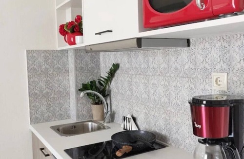 Platanes Apartment | Emorfia's Apartments No5 - 300m to the beach