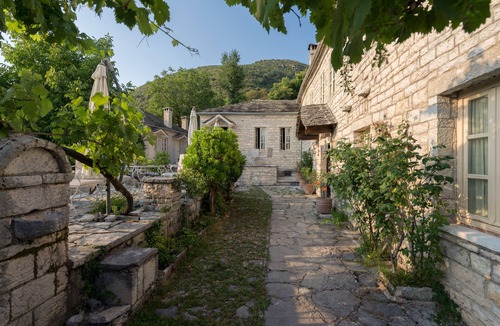 Ano Pedina House | Enchanting 4 bedrooms French style country house - Ano Pedina- Zagori