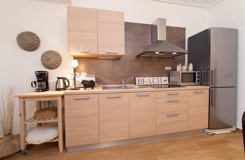 Karavomylos Apartment | Enchanting Aelia (3 bedrooms, 76m2, sleeps 5 persons)