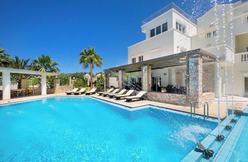 Akrotiri Villa | Epavlis Akrotiri Chania, 5 BD, 5 BA, luxurious Villa, private pool of 130 sqm!