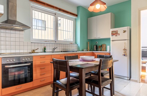 Kalamata Apartment | Erika's Oasis - Stylish Living in the Heart of History