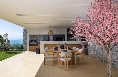 Akrotiri Villa | Etheria Elli Villa, Retreat to Ethereal Luxury and Wellness by etouri