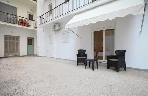 Goudi Apartment | Evelyn's cozy house
