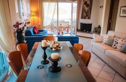 Preveza Apartment | Evgenia's Balcony Your Urban Oasis