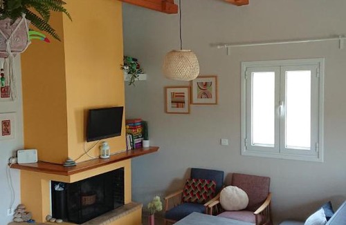 Lepreo Apartment | Evilion house inTholo. Sea, nature, relaxation!