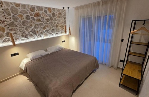 Fanes House | Fanes Breeze Lodges - Lodge Olive