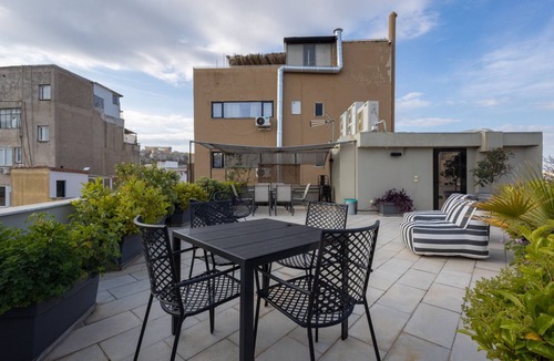 Psirri Apartment | Fantastic Central Athens Suite with Rooftop Deck