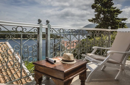 Matsoukata Hotel | Faros Suites - Adults Only