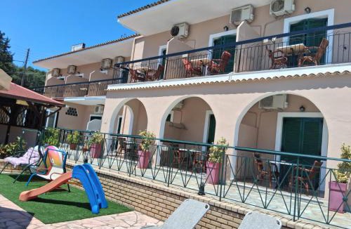 Paleokastritsa Apartment | Filoxenia Studios and Mermaid Pool