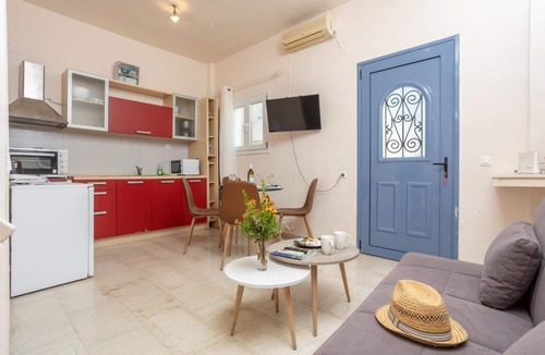 Lakka House | Flora Maisonettes 2 - Two Bedroom House, Sleeps 4
