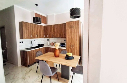 Nea Ionia Apartment | Fotis Urban Athens Beauty