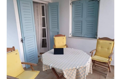 Kini House | Full House in Kini village.nDirectly on the sandy beach!nGreat sunset!