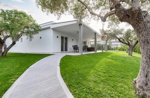 Pefkochori Villa | Garden House Villa