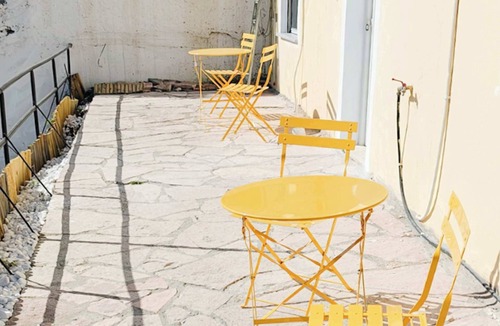 Kavos Apartment | Gavriil Apartments Corfu - Courtyard Retreat