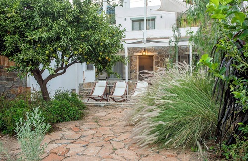 Istron Villa | Gioma Garden Villas