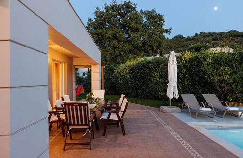 Armenoi Villa | Gold Lux villa,pool,near super market,tavern,Armeni
