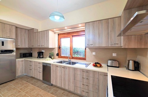Kastellos House | Grand View Villa Private Heated Pool