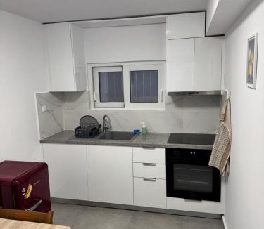 Avia Apartment | Hera