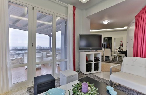 Agios Ioannis House | Holiday home "Centaur Villa" beachfront