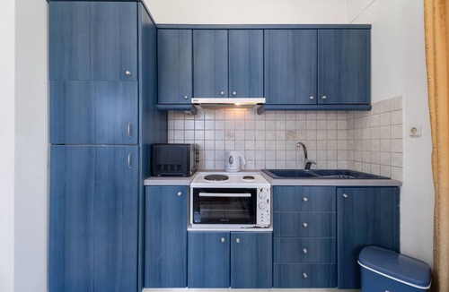 Agios Ioannis House | Holiday Home 'Dioni' with Mountain View, Wi-Fi and Air Conditioning