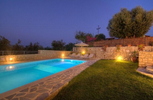 Houdetsi House | Holiday house Pigi for 1 - 6 persons with 3 bedrooms - Holiday house