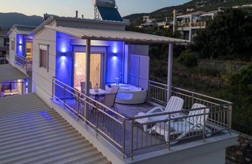 Paralia Vergas House | Horizon Heights Dusk
