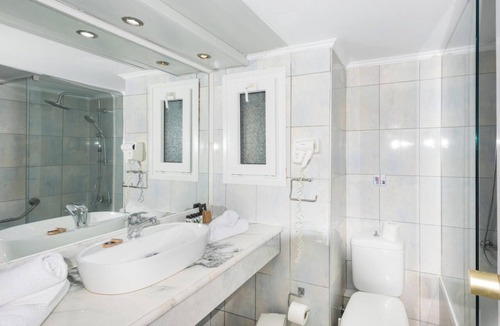 Kanoni Hotel | Hotiday Corfu Kanoni