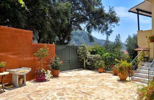 Agios Gordios Apartment | House Angelos D with sea view and private garden - Agios Gordios Beach