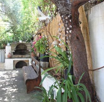 Pefkari Apartment | House Ekton