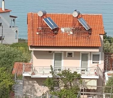 Koinira Apartment | House Mantesos