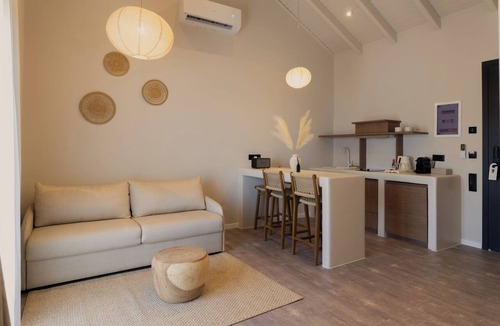 Volissos Apartment | Ichos Apartments