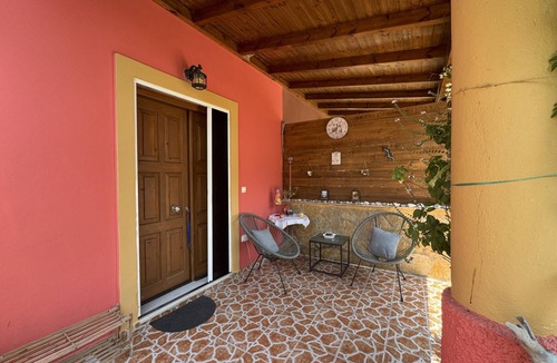 Skala House | Idyllic located in the country and close to the sea - Holiday home Paramonas, Co