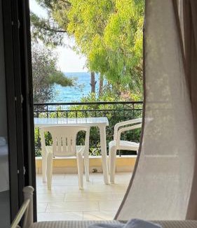 Agios Ioannis Hotel | Ionian Sunset