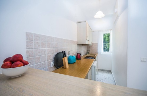 Agios Gordios Apartment | Irini studio for 2, central location and 5 minutes walk from the sandy beach