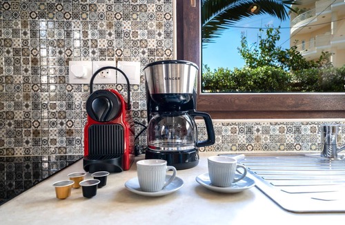 Nea Chora Apartment | Iro Boutique Home 2: just steps from the SANDY BEACH & CHANIA old town