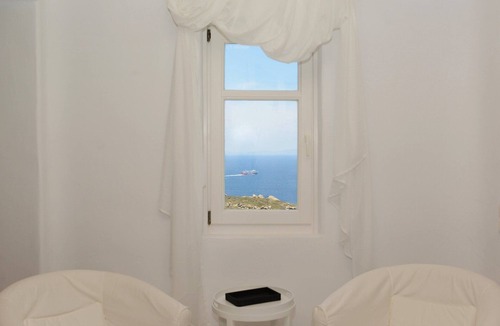 Houlakia Villa | ISholidays Mykonos Villa Crystal