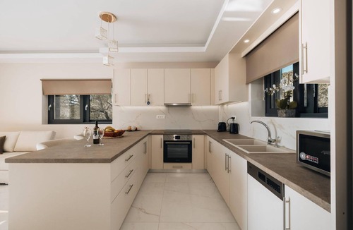 Laganas Villa | J&K Villa with private pool