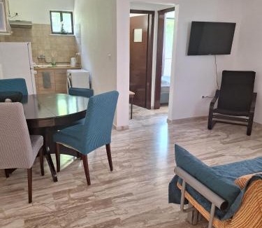 Avia Apartment | Julia's Apartments
