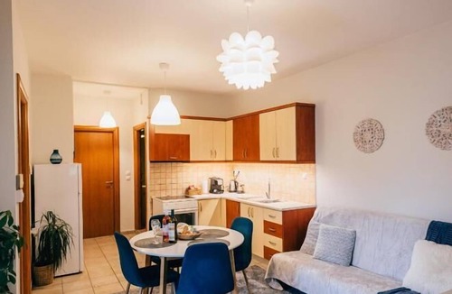 Kalavrita Apartment | Kalavrita Milodesi Country House with Fireplace