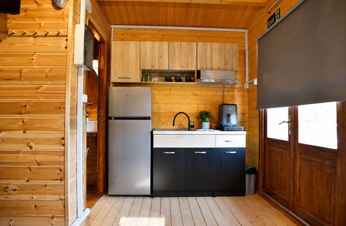 Kandia Ski Chalet | Kandia Woodlands | Classic Family Chalet with Patio