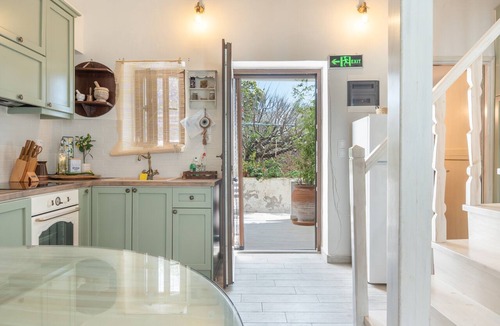 Arkasa Apartment | Karavana House Arkasa – Central, Quiet Accommodation in Karpathos