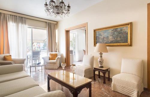 Kifisia Apartment | KEFALARI View