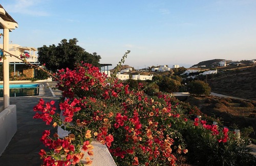 Kalafatis House | Kleopatra House, Mykonos, shared swimming pool, 2 bedrooms, Kalafatis Beach