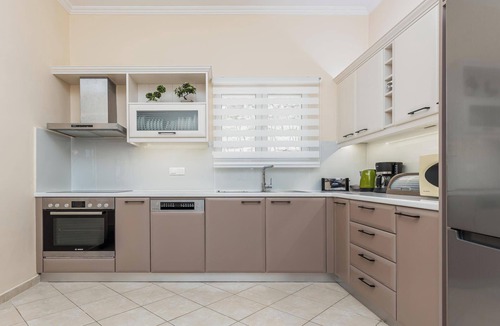 Nisaki Villa | Klima - Two Bedroom Villa, Sleeps 4